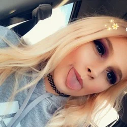Lil Momma😋👅's avatar