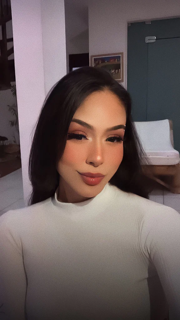 Babi Medeiros's avatar