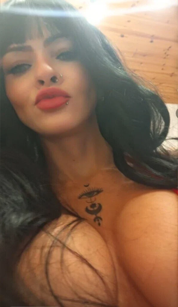 🎀Monica🎀's avatar