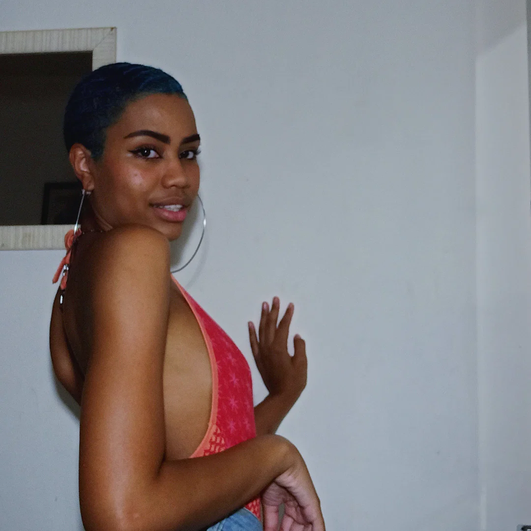 Paolla Medeiros profile banner