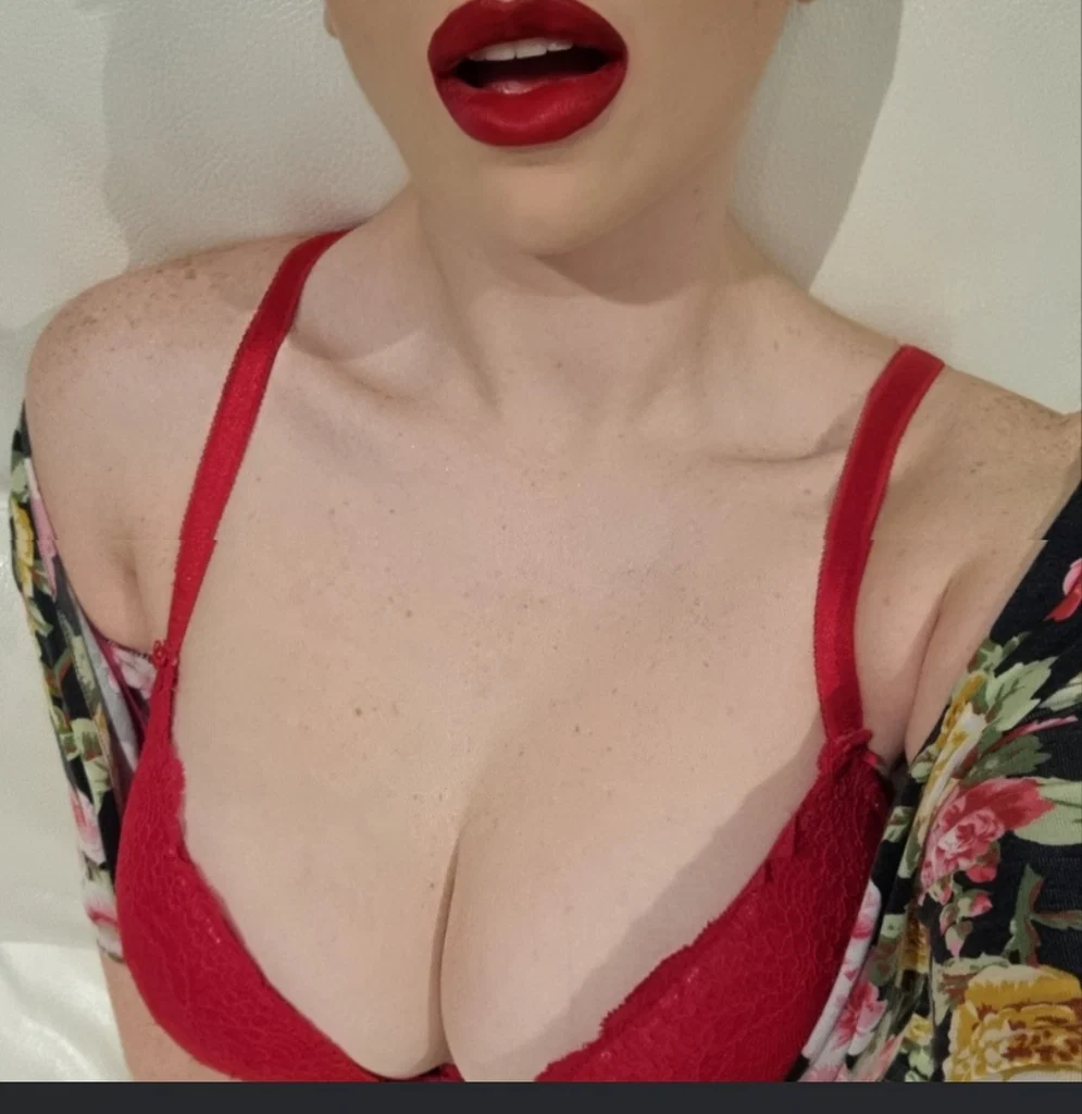 Marina 💋's avatar