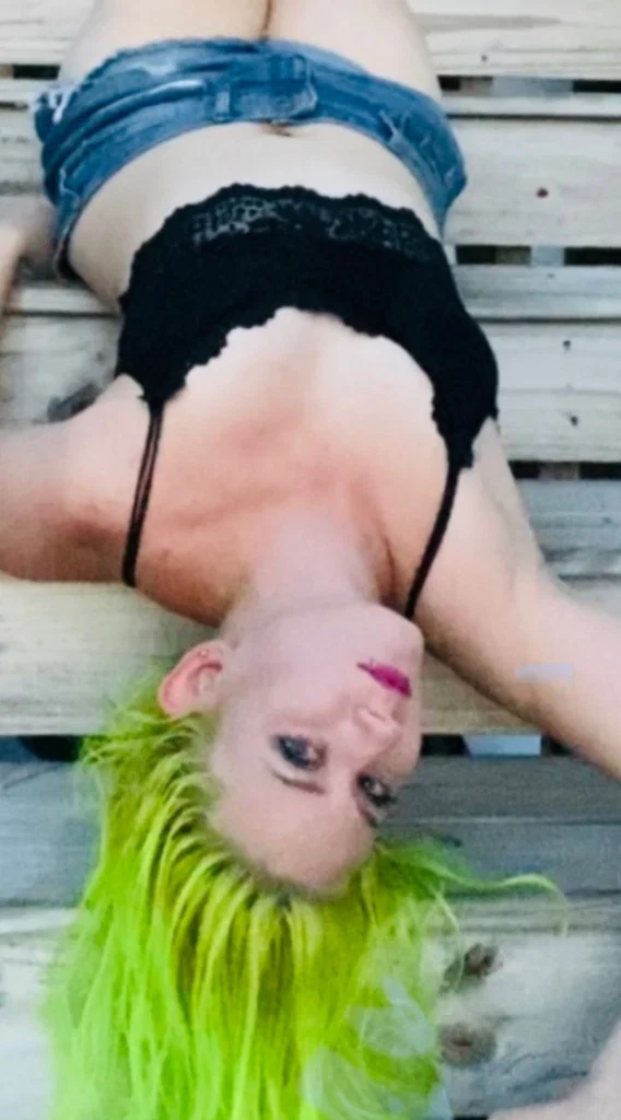 Peaches(Isastonedfruit)'s avatar