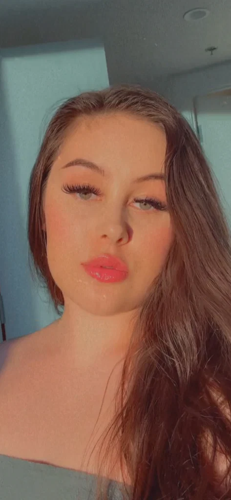 Rose🌹's avatar