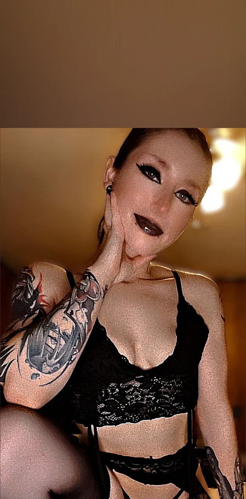 ⨯GoddessOfLust⨯'s avatar