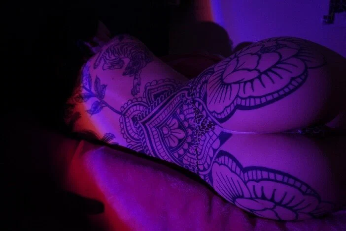 Riri profile banner