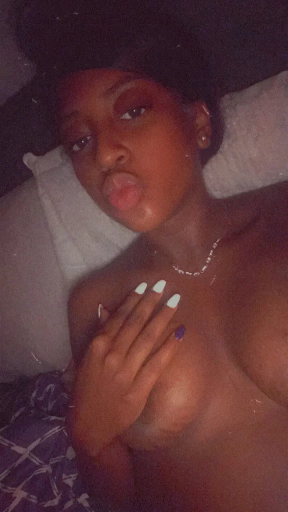 Call Me Ebonii