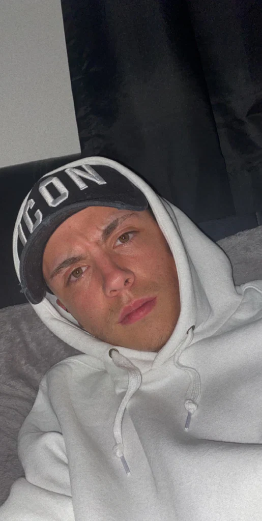 u16476268's avatar