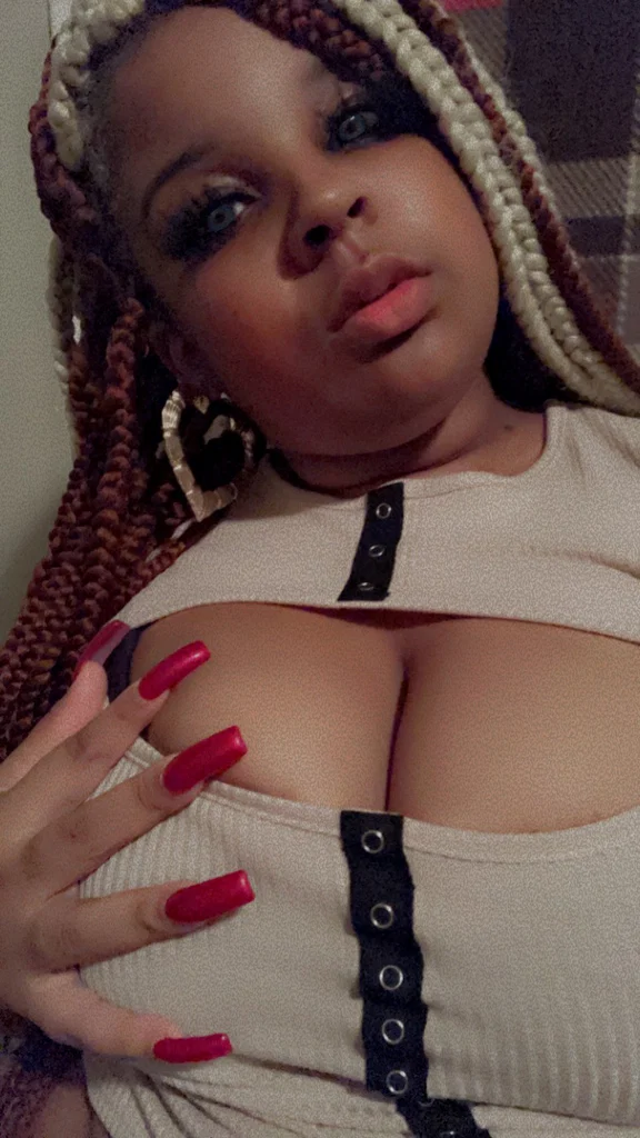 Asian marie's avatar