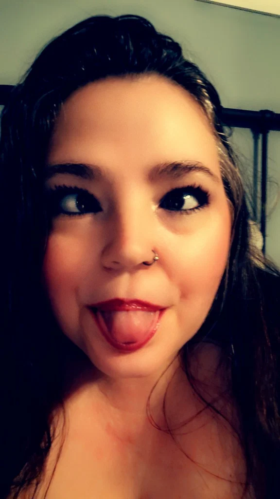 Momnextdoorddd's avatar