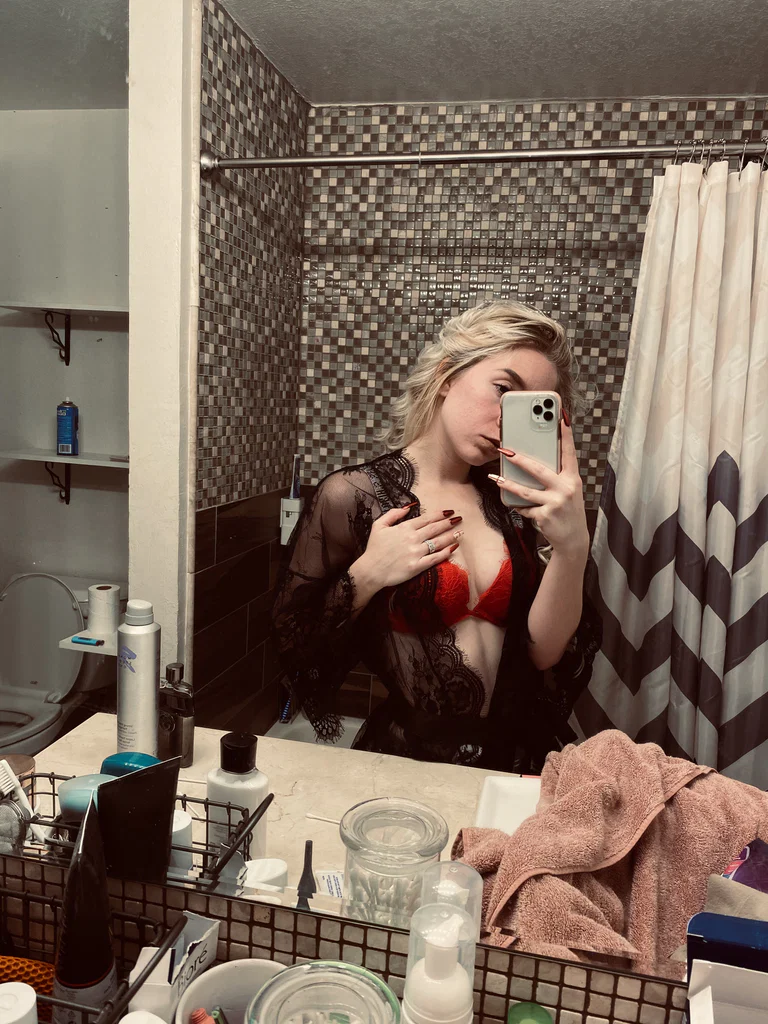 Petit treat 🥵