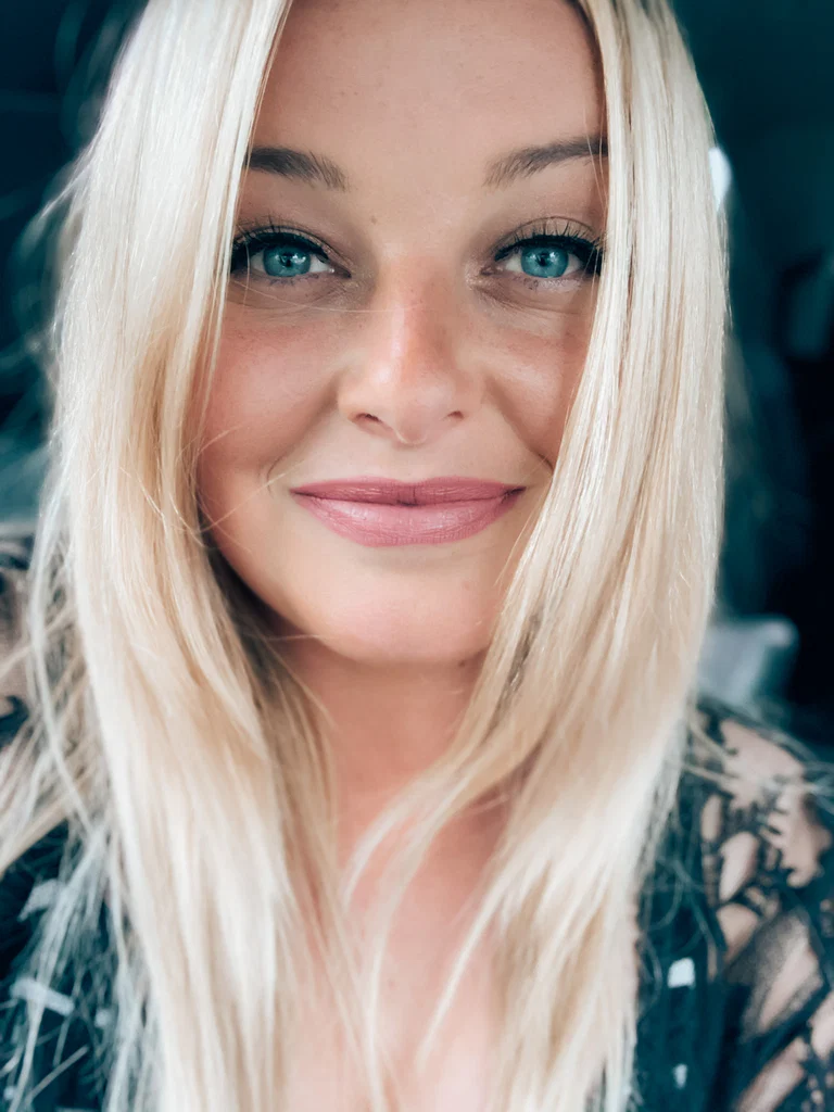 Chels's avatar