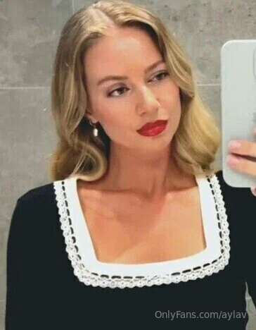 TINA ✨
