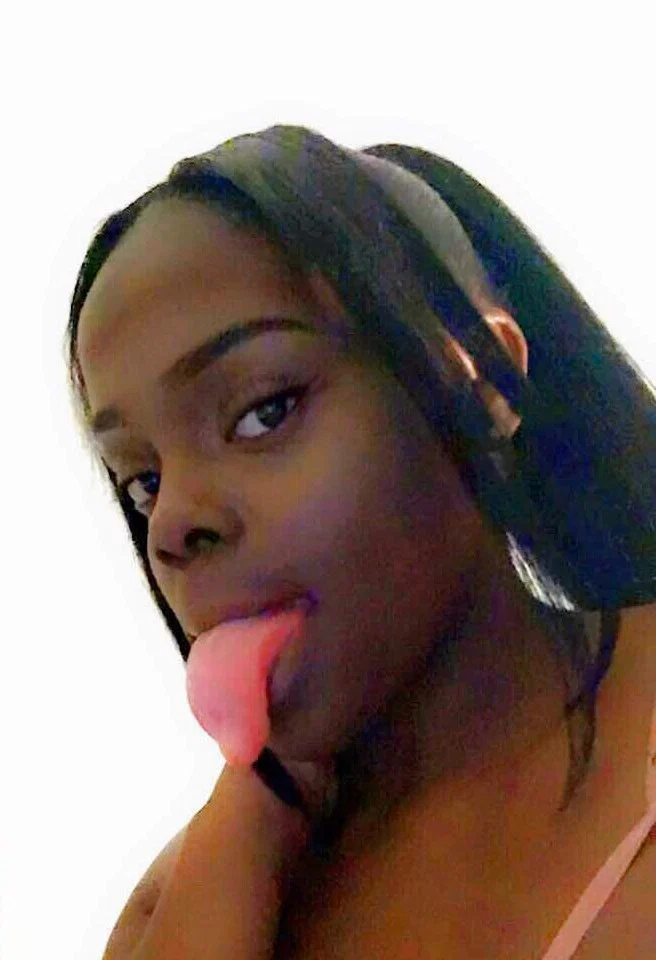 TasteMyChocolate🤤🍫💦's avatar