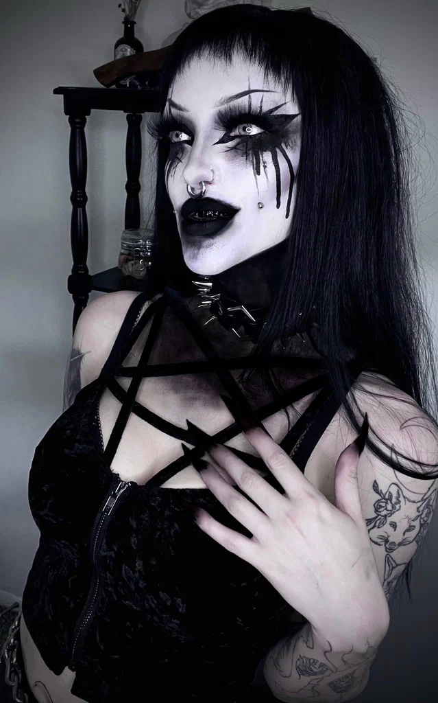 ⛓Lila🖤
