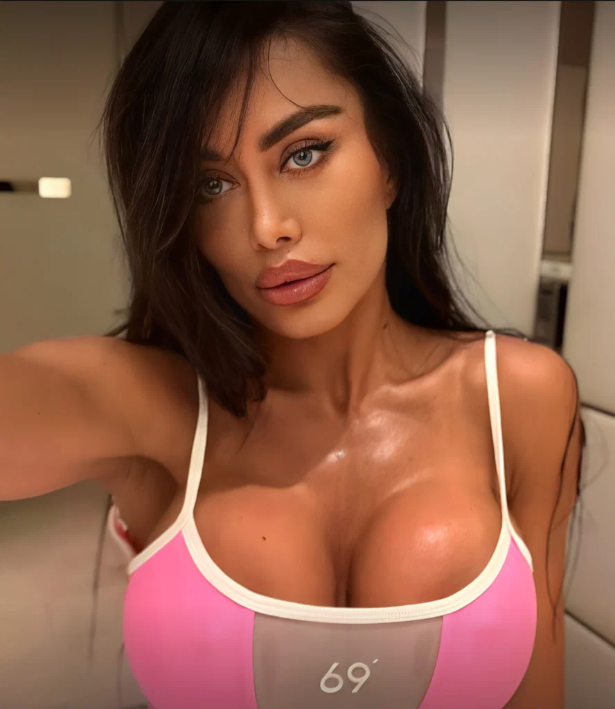 ELENA 🍑 OBSESSION