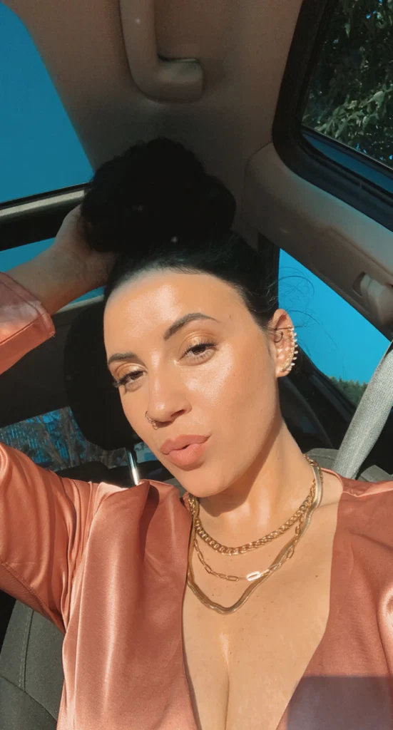 Victoria V's avatar