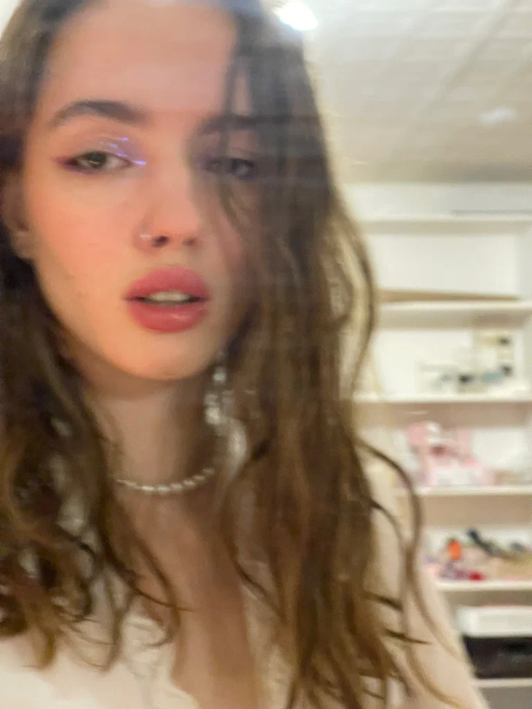 Maya Veily's avatar