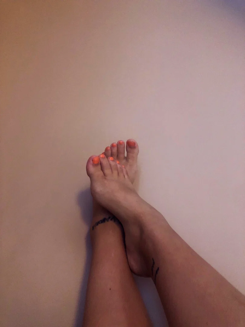 Norwegian foot fetish couple profile banner