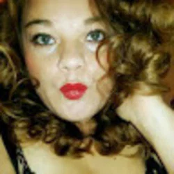 Emma Stoned's avatar