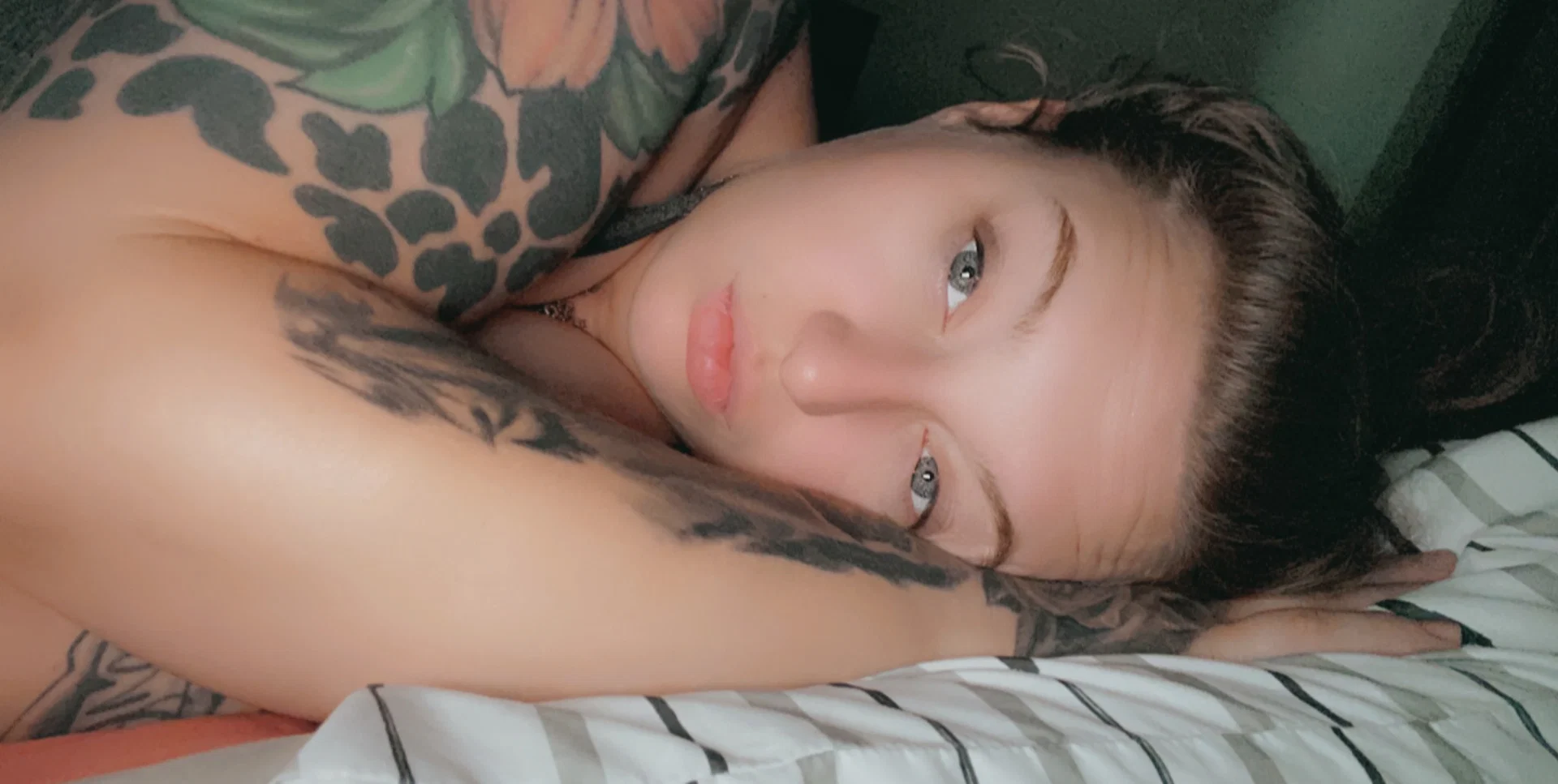 K.Rose profile banner