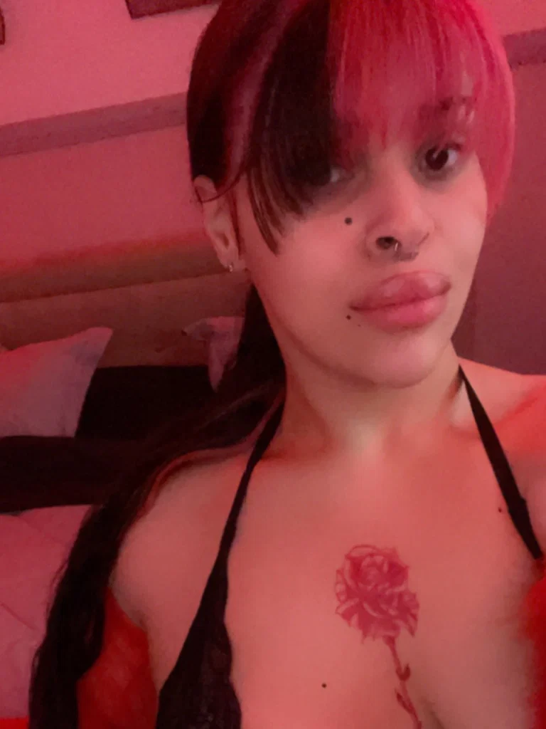 GayDoll's avatar