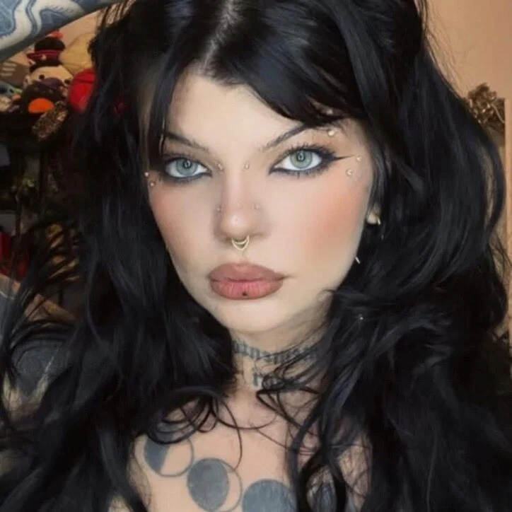 Allison Frija's avatar