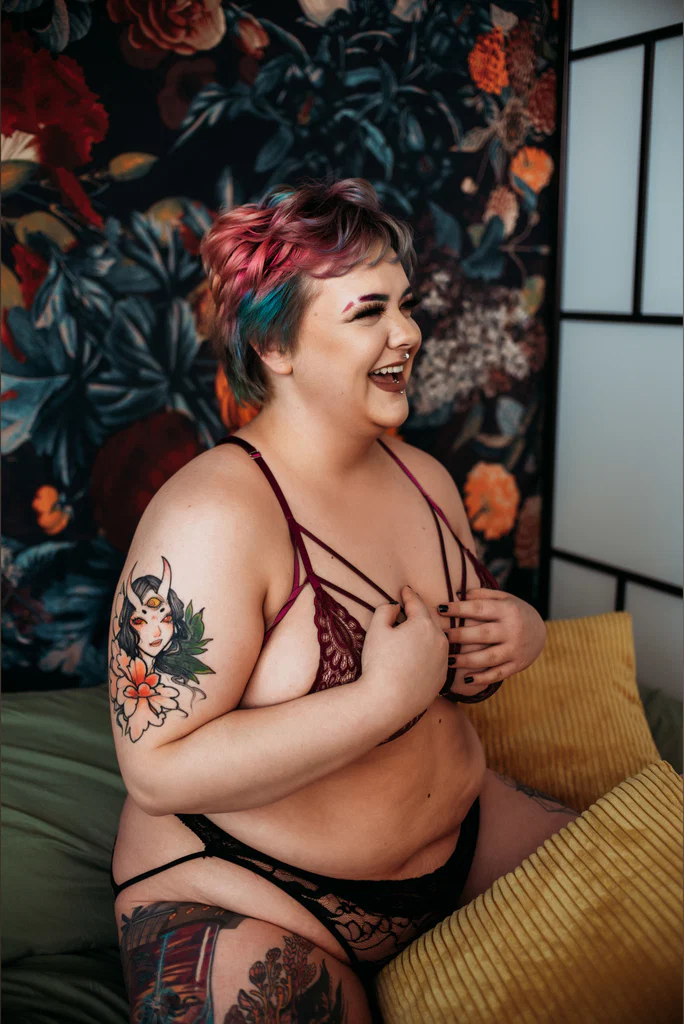 FAT KINKY TRANSBOY