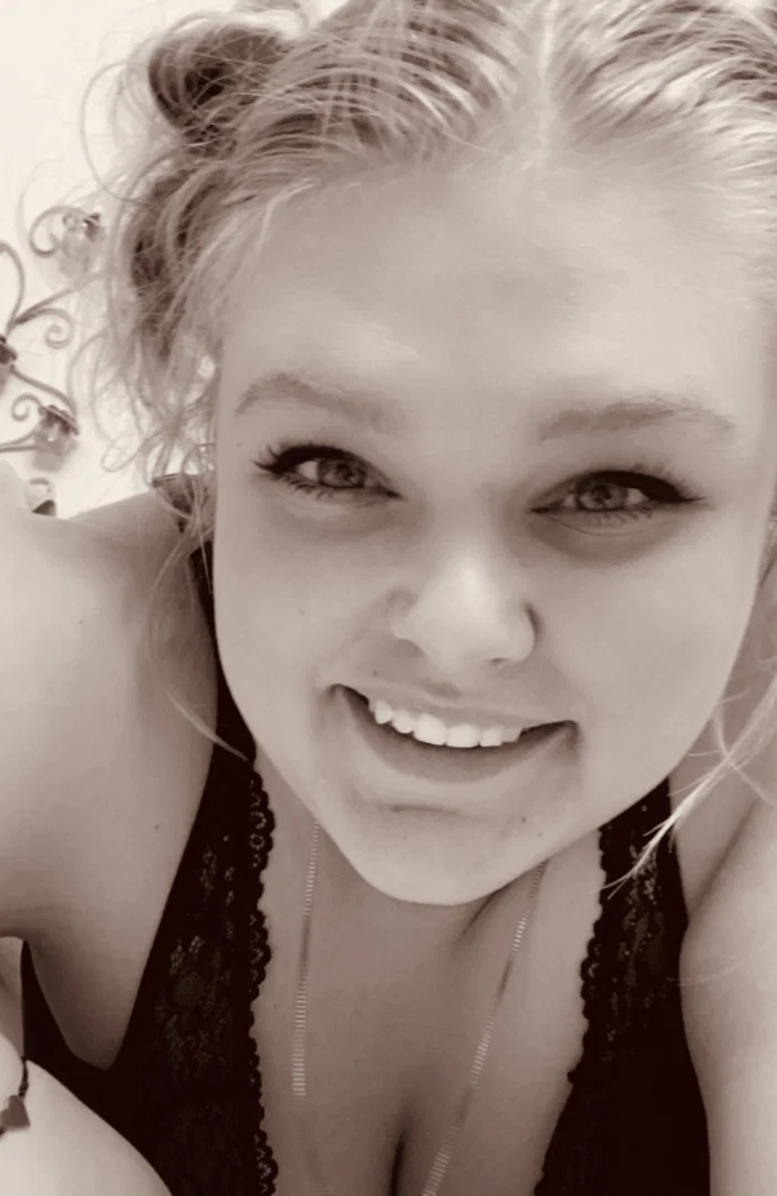 Kaitlyn profile banner