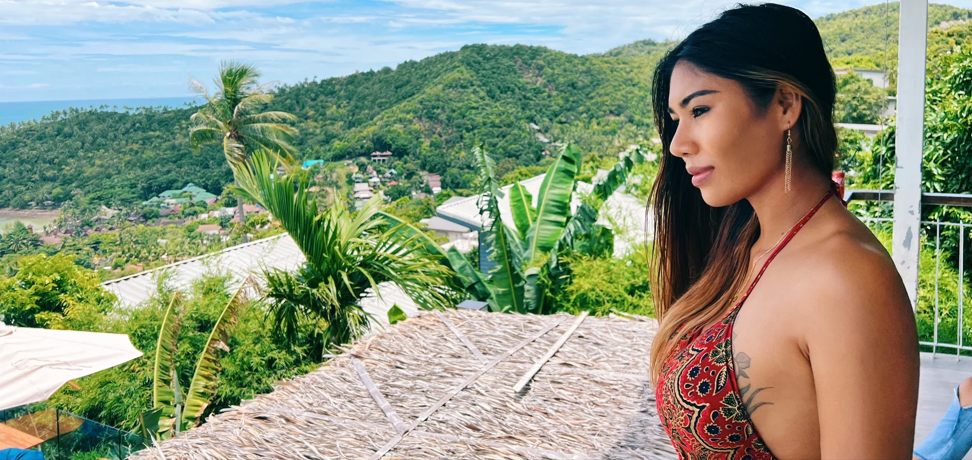 Mimi Ploy profile banner