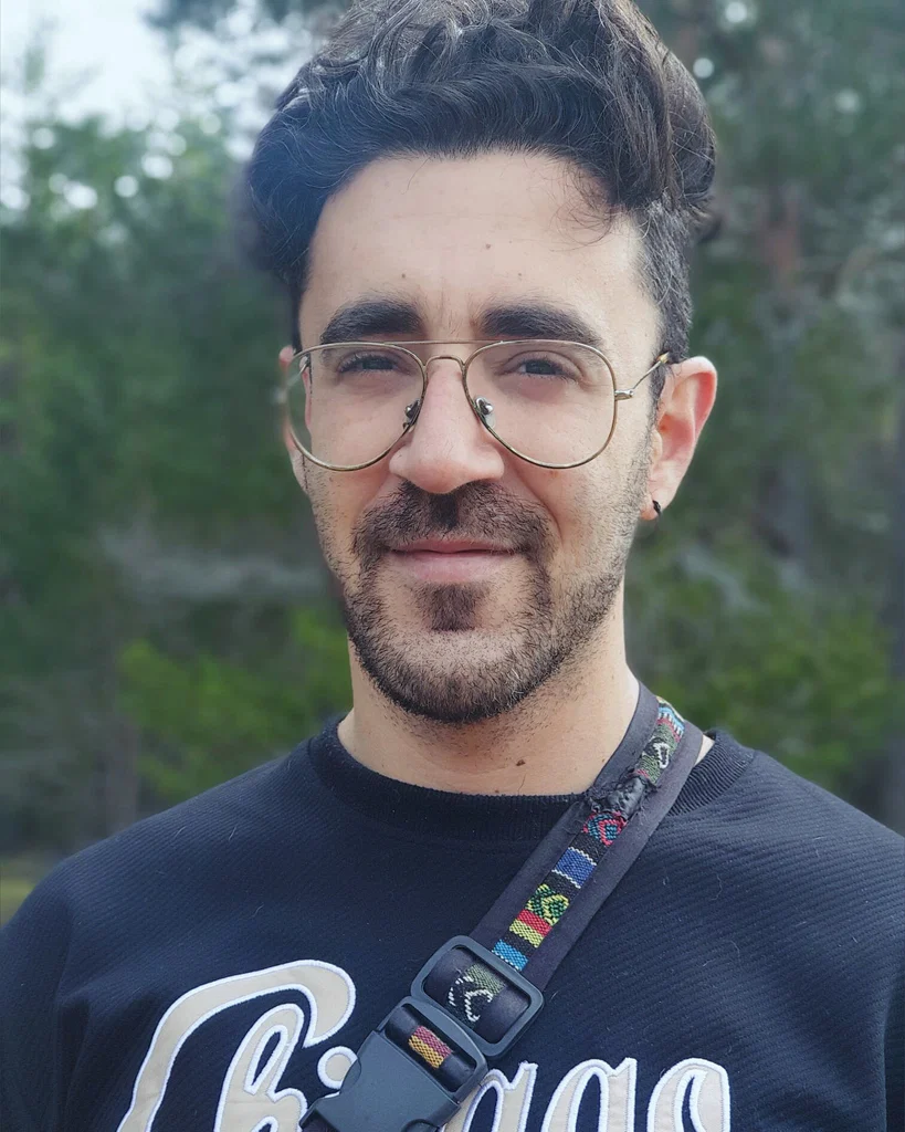 Logan Lux's avatar