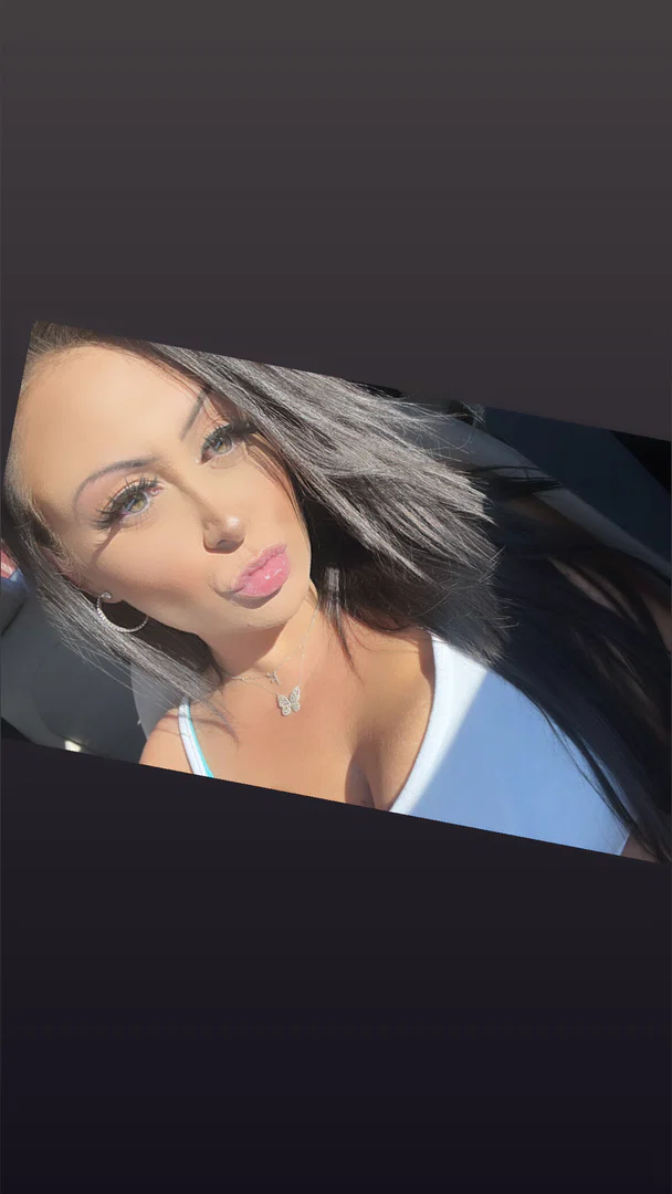 VERONiCA VAG✨ profile banner