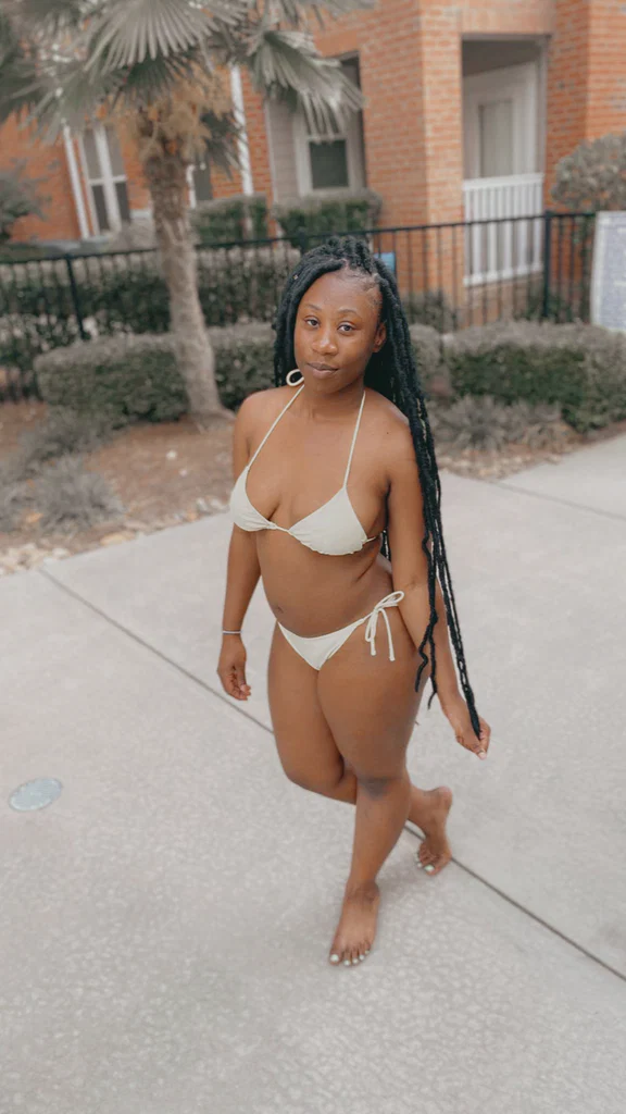 LUV🥰🤩's avatar