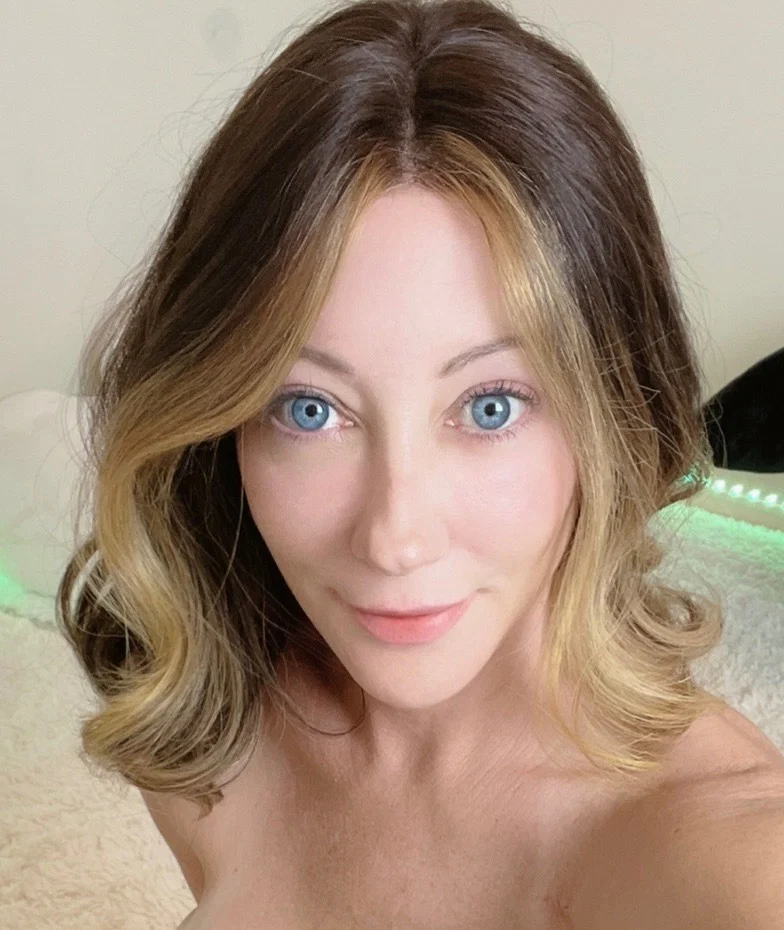 💙REAL😈MOM NEXT DOOR's avatar