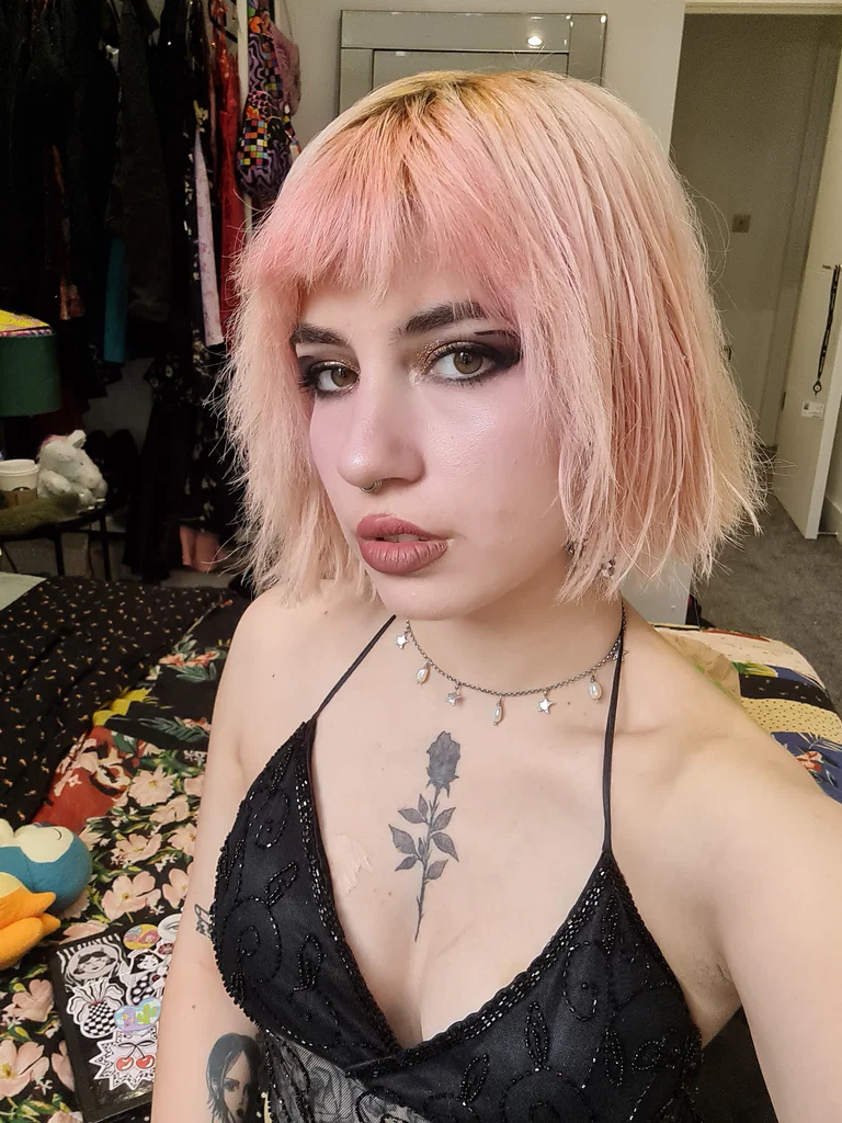 KawaiiAvoDeath's avatar