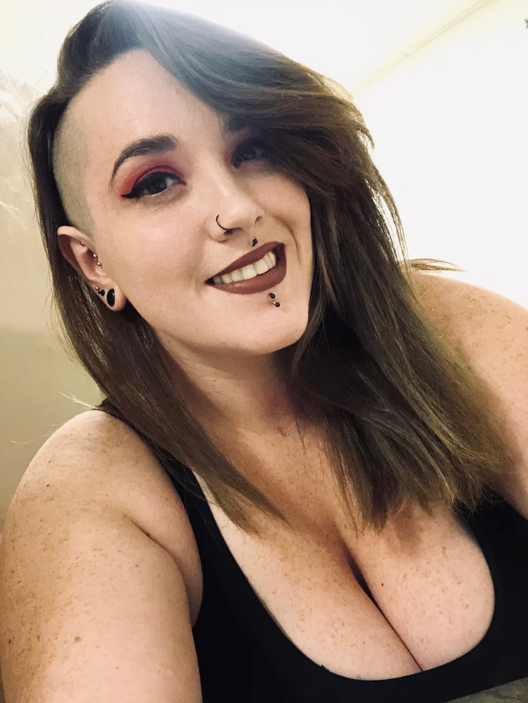 Scarlett Black's avatar