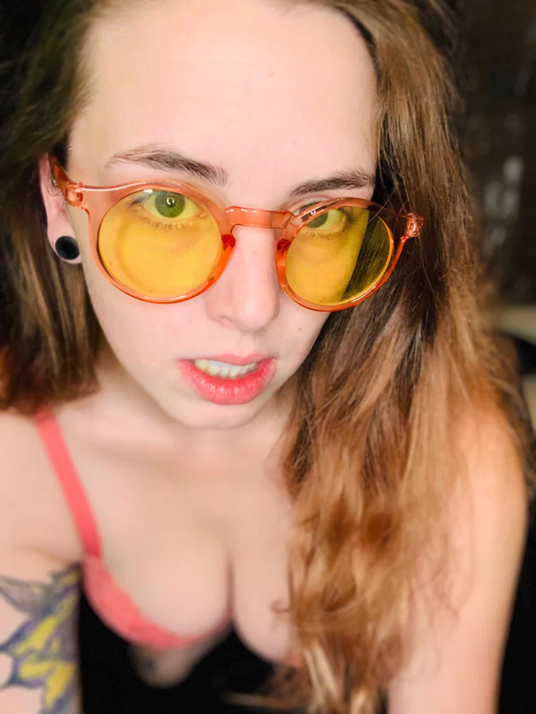 HalloweenHotty's avatar