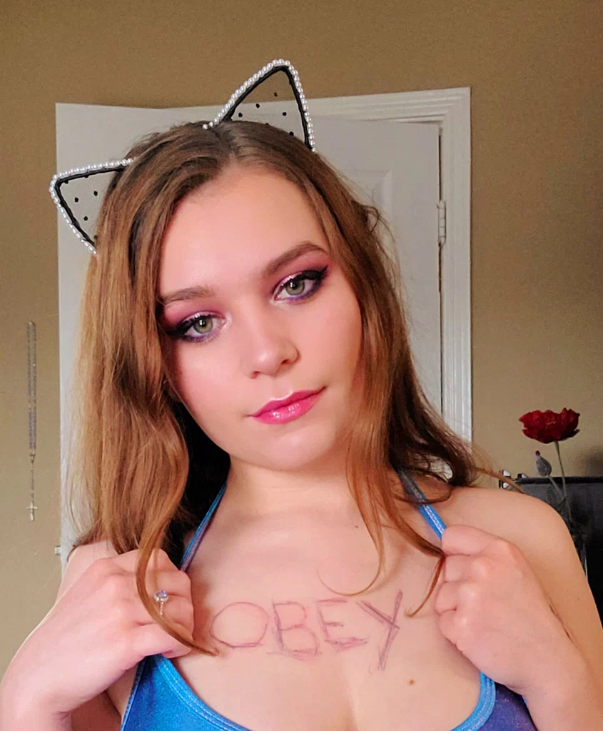 Katie Cat's avatar