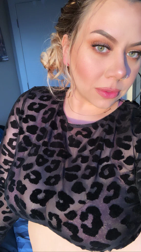 TheGirlNexxtDoor's avatar