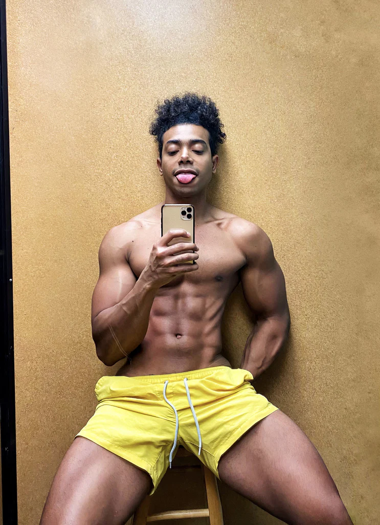 omar galvan's avatar