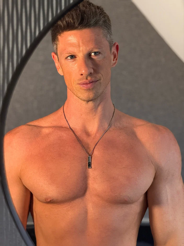 Sascha's avatar