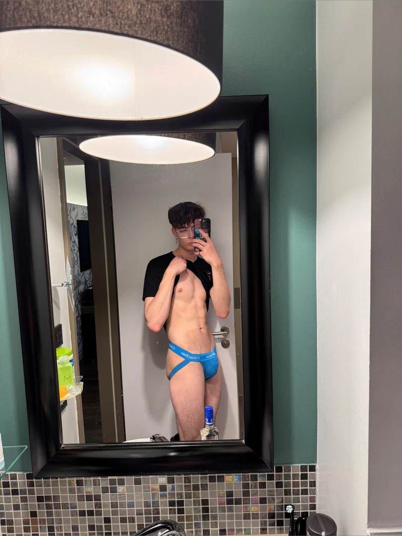nick🥵 profile banner