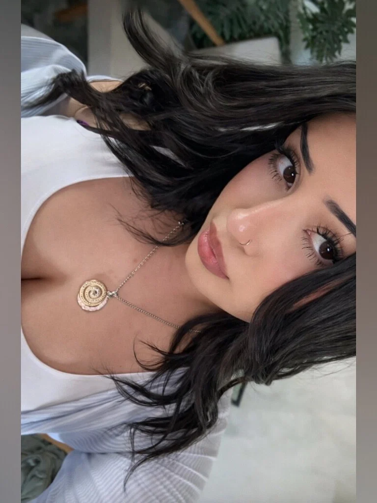 Katie B