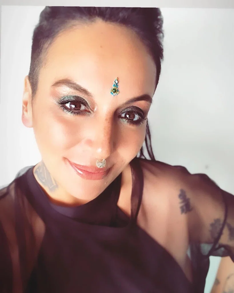Latina paya y gitana