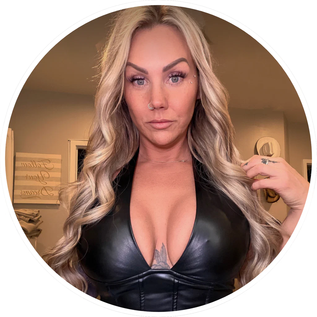 Sara 🖤