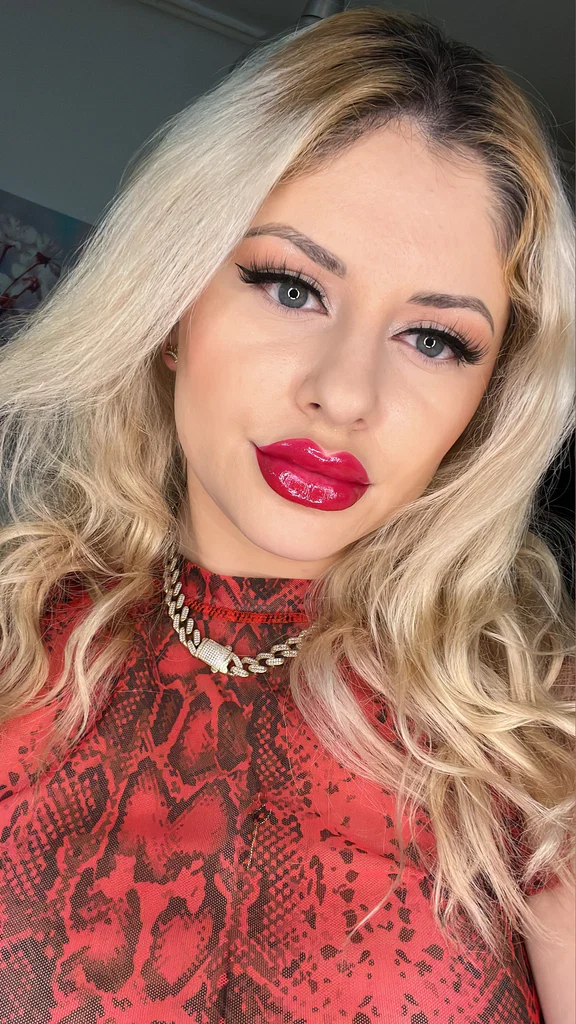 Janelle Brown's avatar