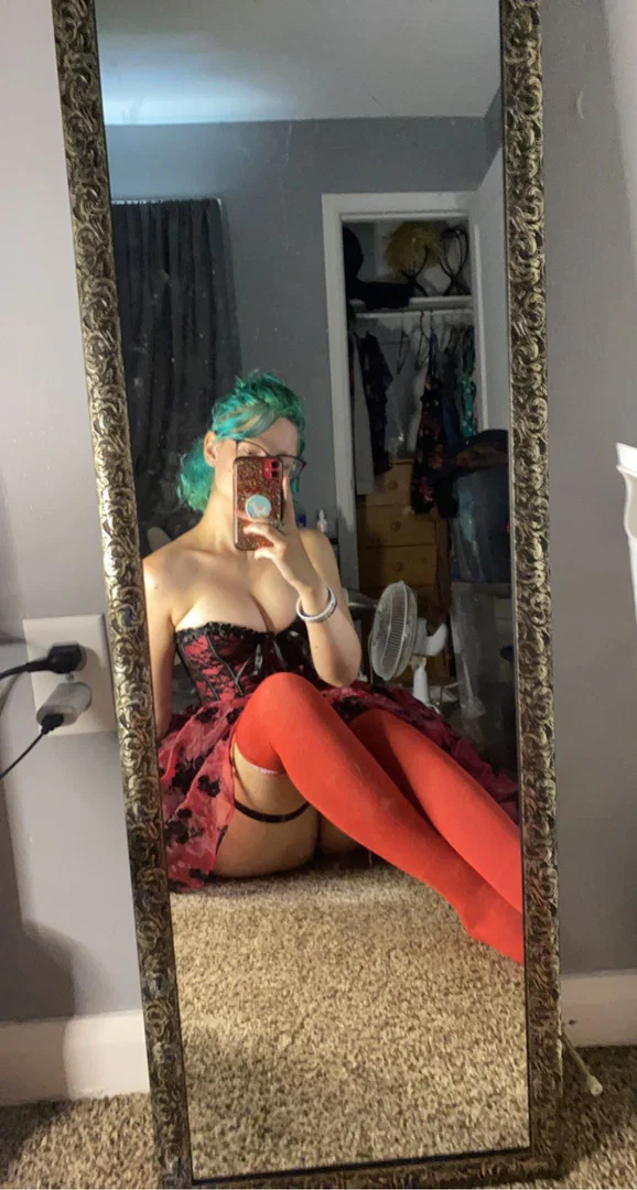 ImThatWitch profile banner