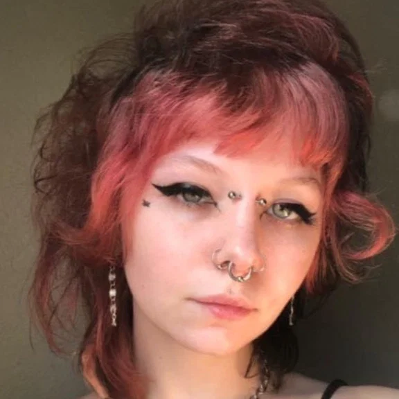 Sentient Waifu ^-^'s avatar
