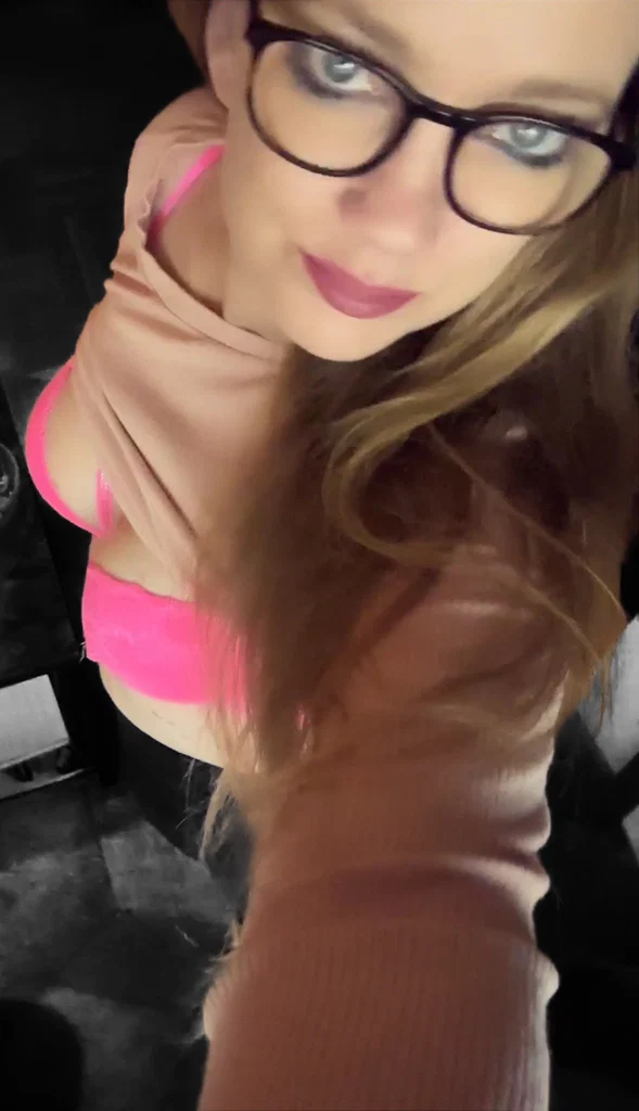 Liz-U don’t know what U miss B4 I’m gone's avatar