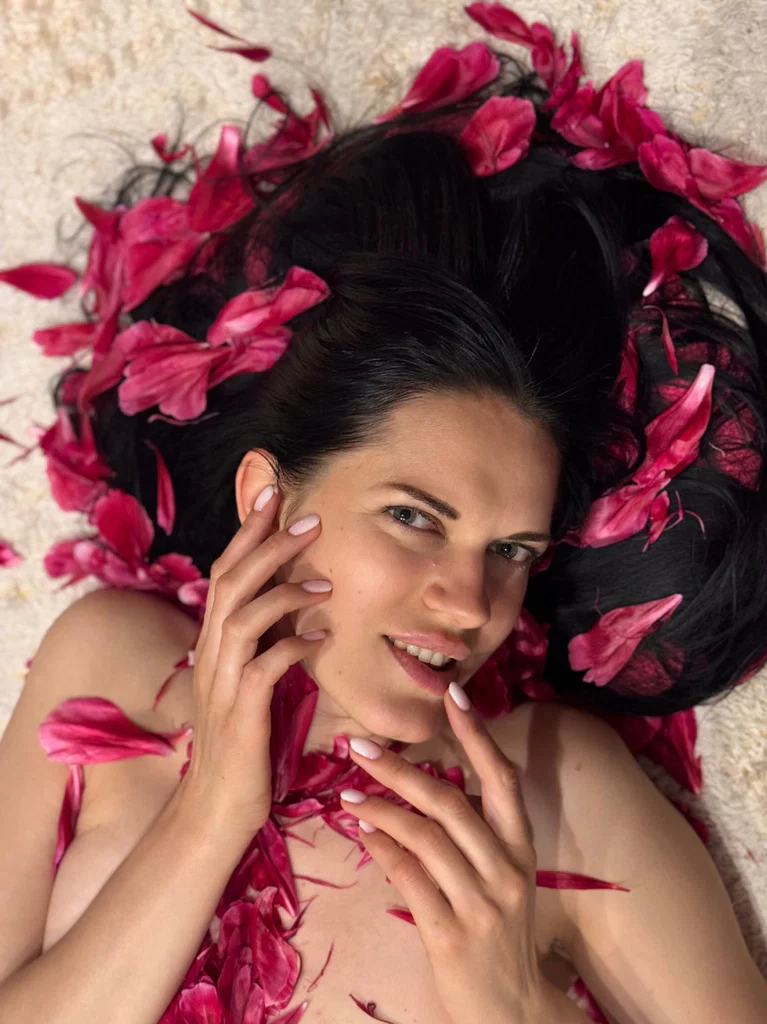 Mia Mayblack's avatar