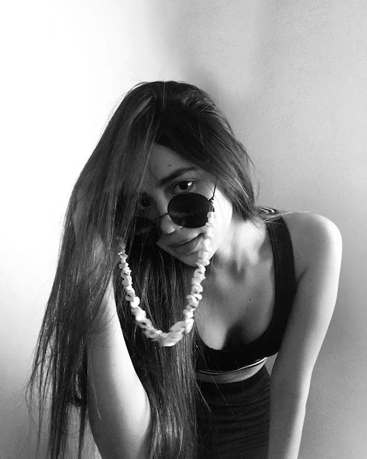 Nela's avatar